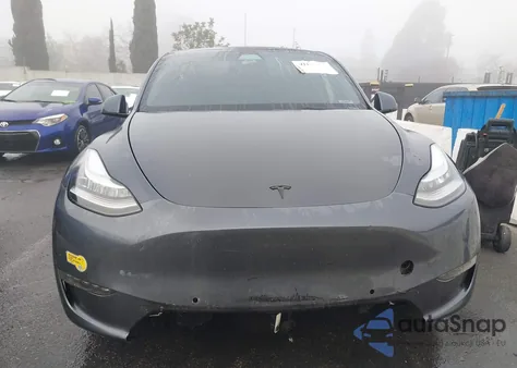 2022 Tesla Model Y Long Range Dual Motor All-Wheel Drive from USA, damaged, VIN 7SAYGDEE2NF392307